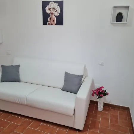Palazzo فندق مبيت وإفطار Trentinara