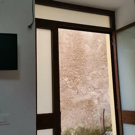 Palazzo فندق مبيت وإفطار Trentinara