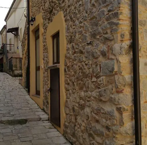 Palazzo Alojamento de Acomodação e Pequeno-almoço Trentinara